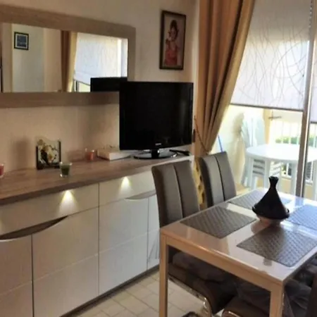 2 For 6 People * Saint-Cyprien (Pyrenees-Orientales)